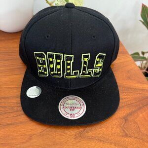 Chicago Bulls Cap Mitchell & Ness Snapback Hat New with tag